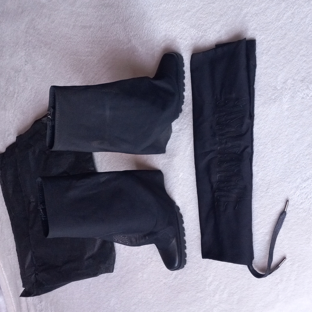BRAND NEW DARKER WAVE MESH BOOTS!!!!